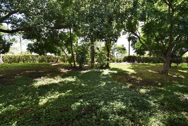 Building Photo - Lovely Remodeled 4/2 Home