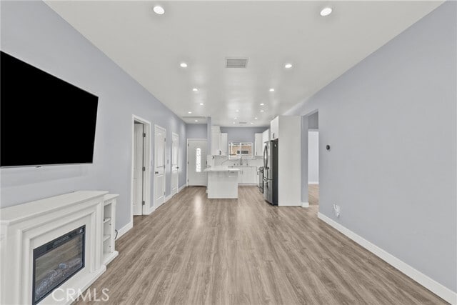 Building Photo - 7239 Kraft Ave