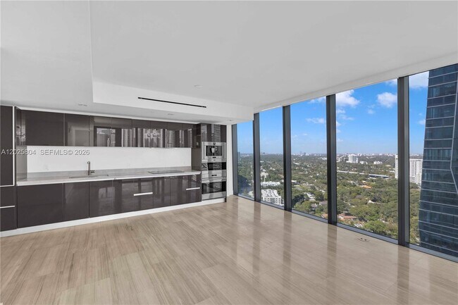 Building Photo - 1451 Brickell Ave
