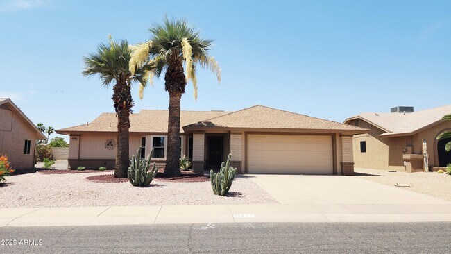 Building Photo - 14227 W Yosemite Dr