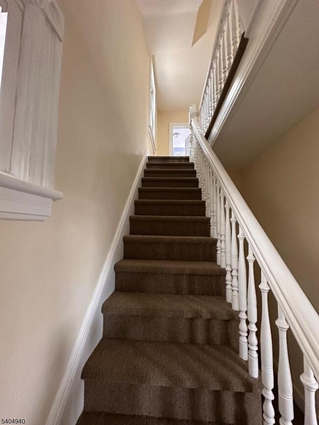 Building Photo - 956 Lafayette St