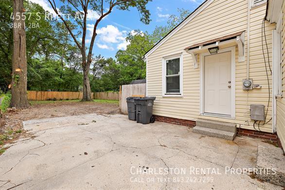Building Photo - 4557 S Rhett Ave