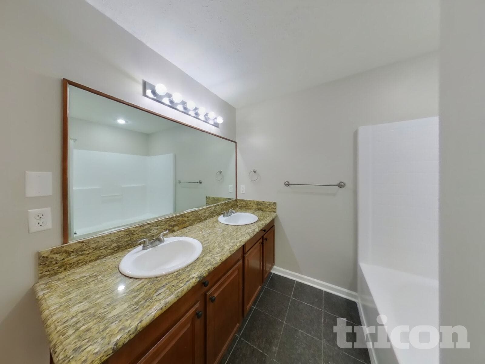 Building Photo - 20131 Marie Ct