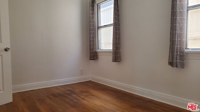 Building Photo - 1118 20th St