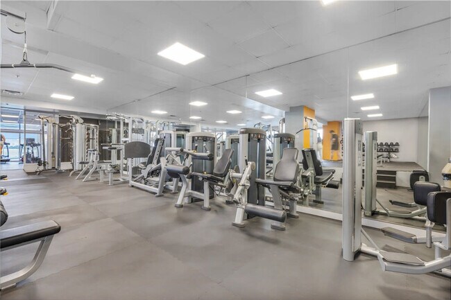 Building Photo - 601 Biscayne Blvd