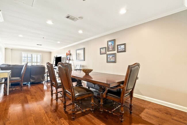 Building Photo - Magnolia Plaza -145 E. Magnolia, Unit 311