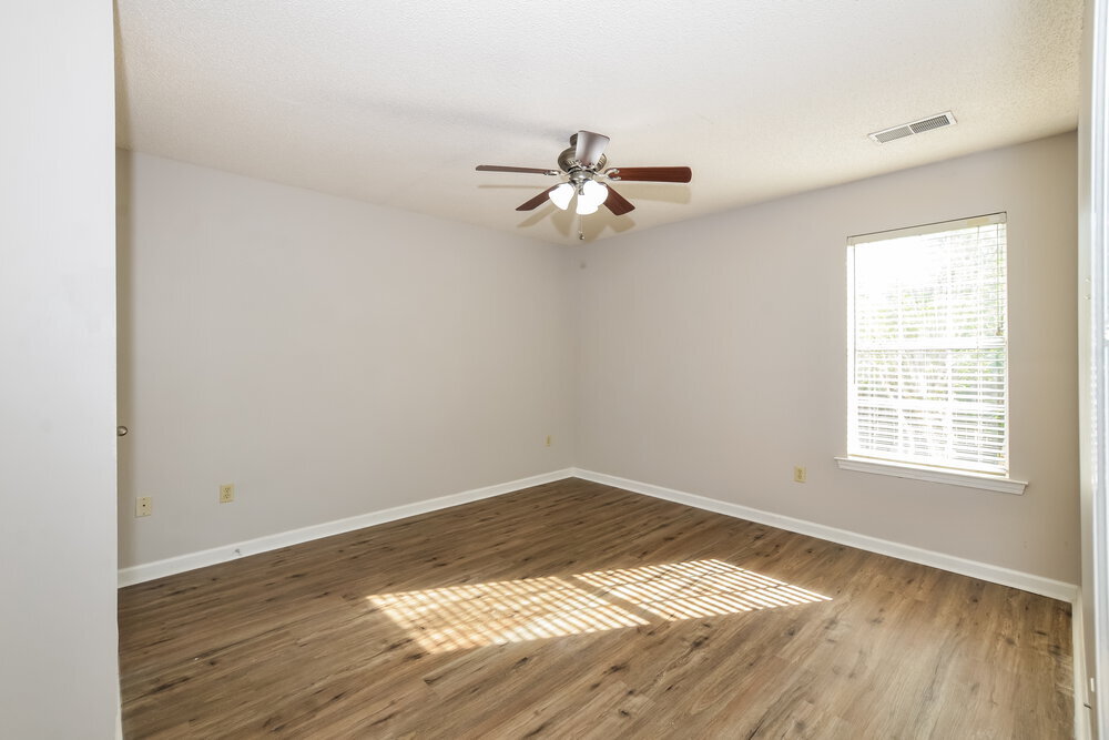 Building Photo - 6741 Crystal Dr