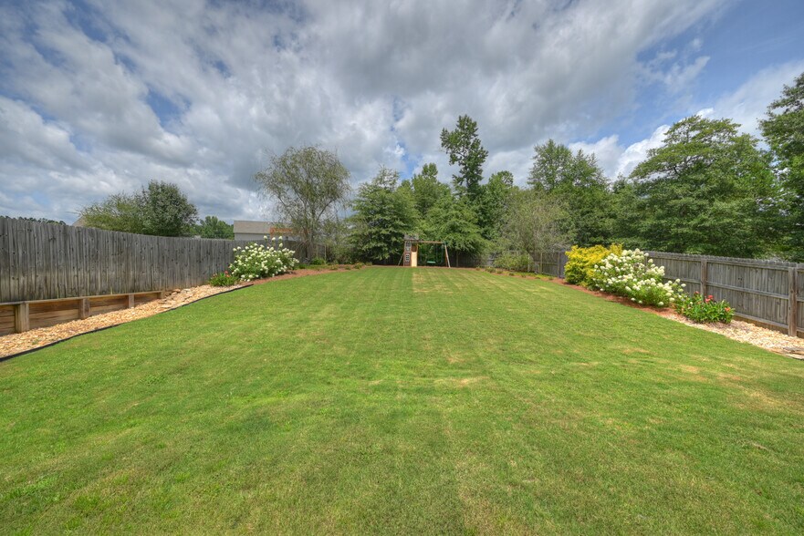 Building Photo - 2050 Covey Dr