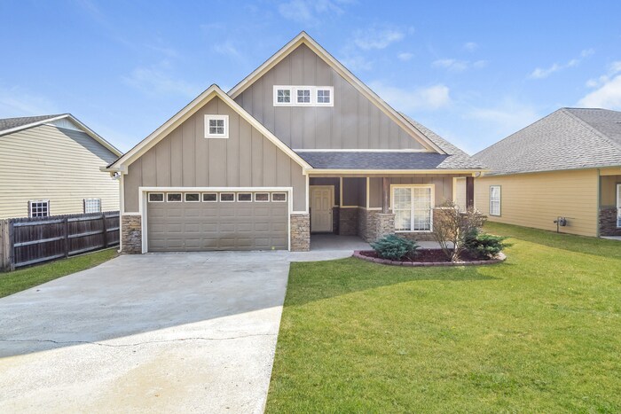 Primary Photo - 195 Bonneville Dr