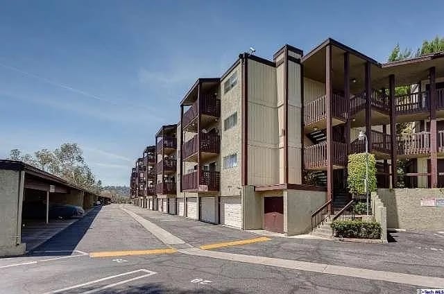 Building Photo - 5830 Benner St