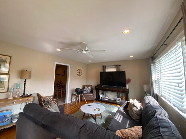 Building Photo - 2112 St Michael Dr