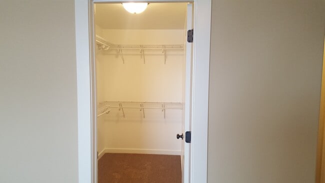 Building Photo - 1191 Longbow Ln