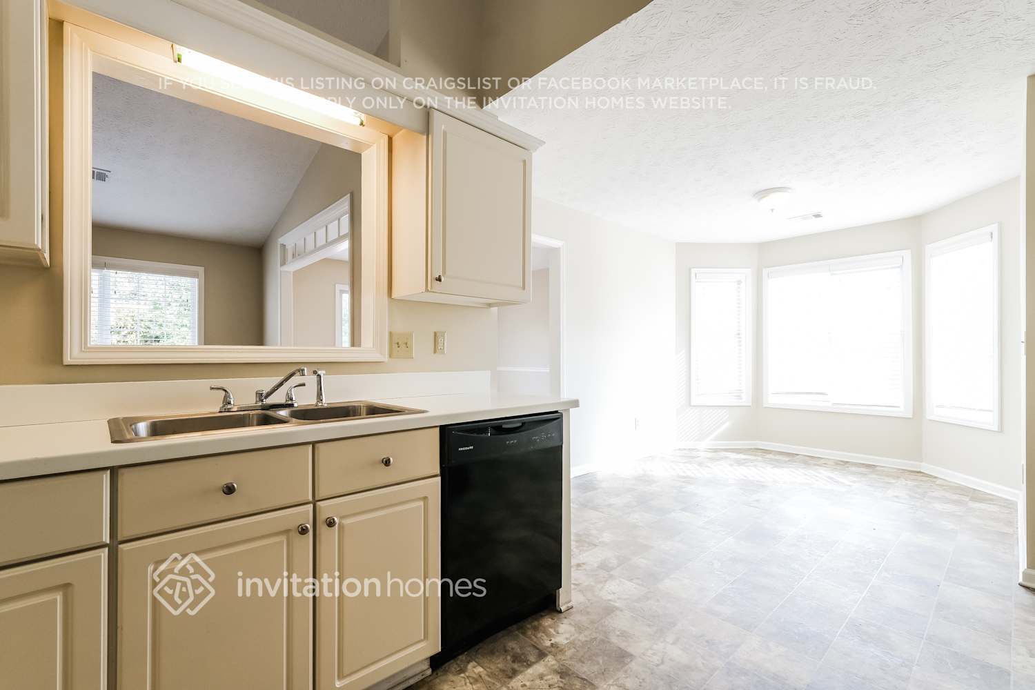 Building Photo - 3350 Summit Pl Dr