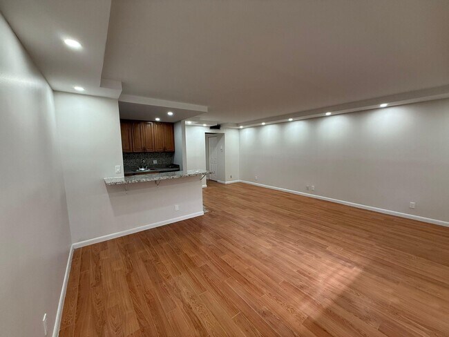 Building Photo - 2200 Springdale Blvd
