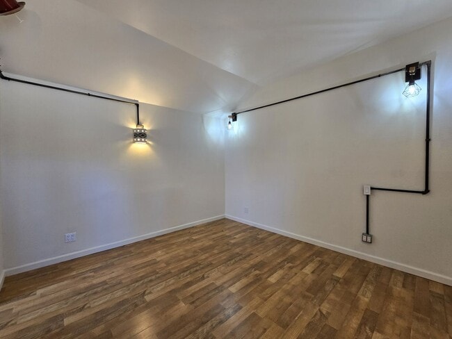 Building Photo - 346 Kayenta Dr