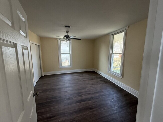 Building Photo - 1709 Cass St