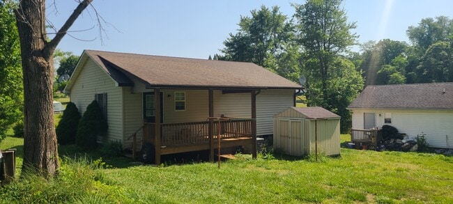 Building Photo - 236 Childs Rd
