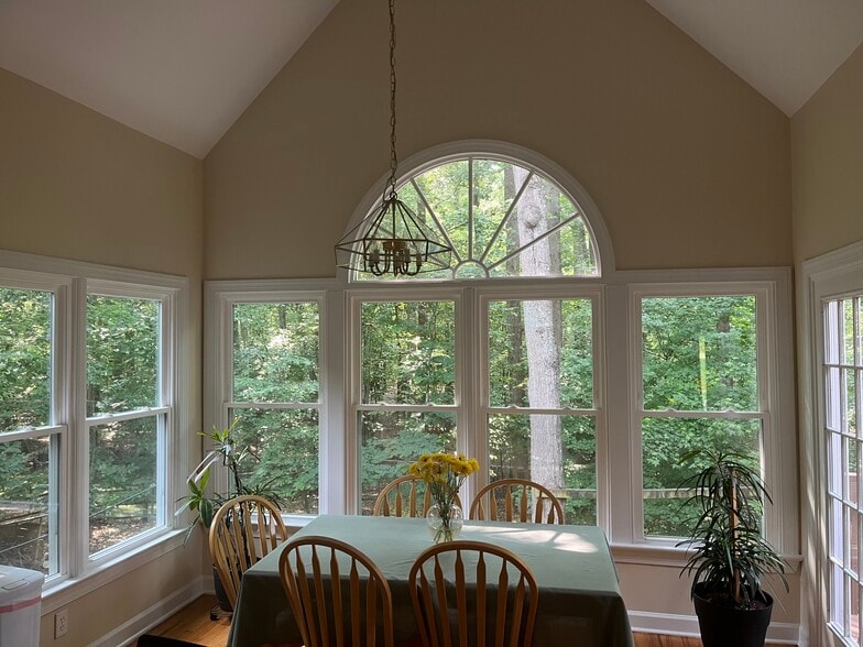 Access to shared kitchen - 209 Cates Farm Rd