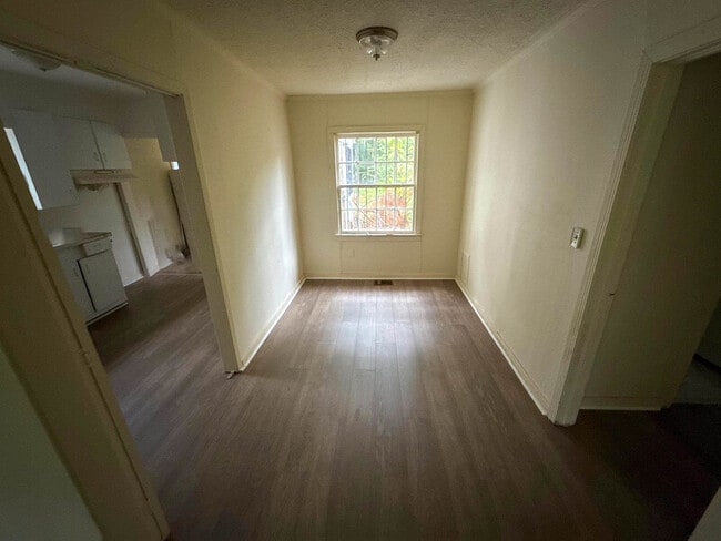 Building Photo - 358 Lea Cir