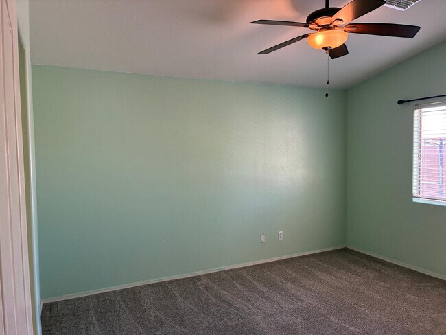 Building Photo - 23826 W Yavapai St