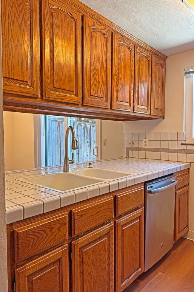 Building Photo - 1448 Carnot Dr