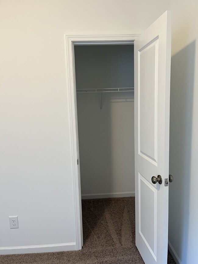 Building Photo - New Charming 3-Bed, 2-Bath Retreat with 1,573 Sq Ft of Comfort in Shelbyville!