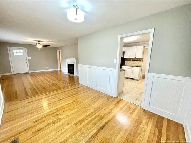 Building Photo - 1430 Pine Valley Loop