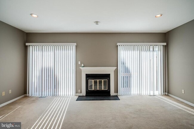 Building Photo - 801 Winchester Ct