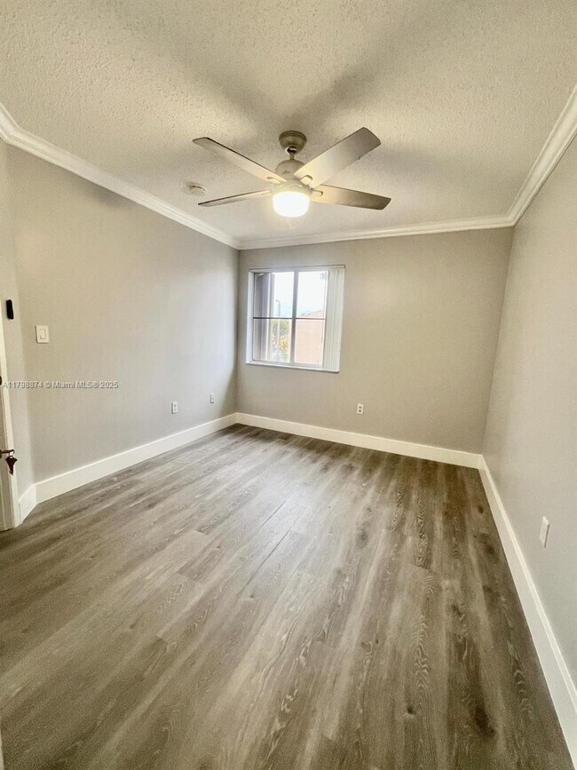 Building Photo - 15711 SW 137th Ave