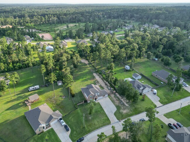 Building Photo - 105 Whelan Ln