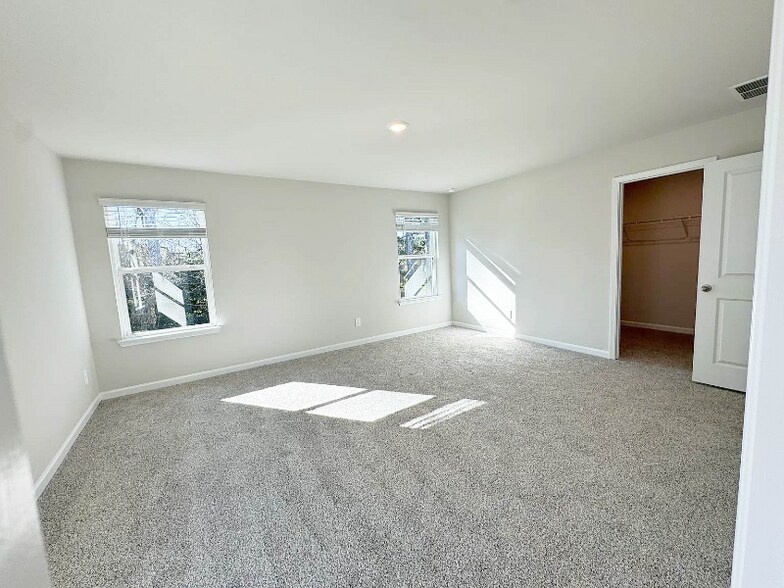 Building Photo - 4264 Holland Grv Rd