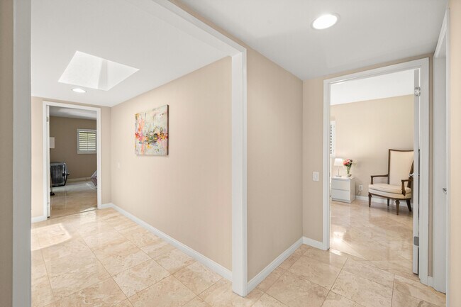 Building Photo - 70520 Gardenia Ct