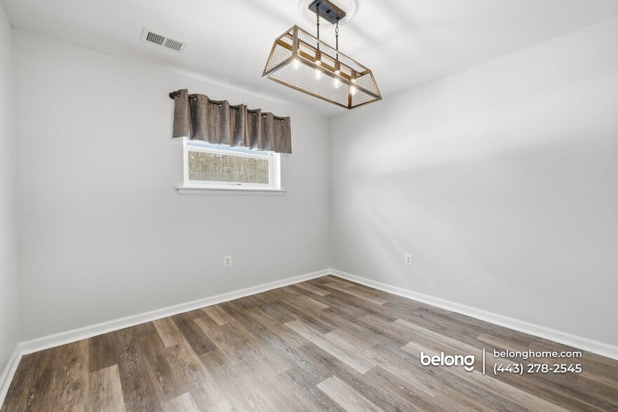 Building Photo - 15390 Matthews Manor Rd