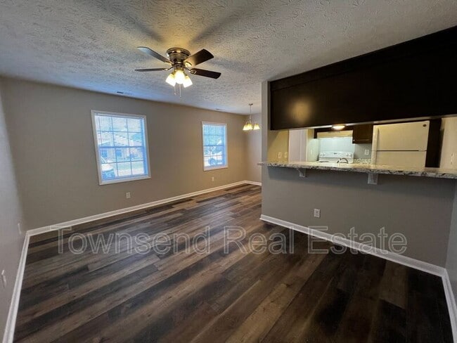 Primary Photo - 1433 Ireland Dr