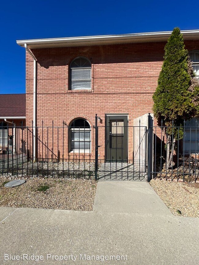 Primary Photo - 2 br, 1.5 bath House - 203 Phoenix Court