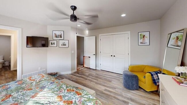 Building Photo - 730 Compass Lp