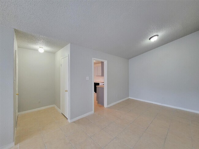 Building Photo - 17706 Glenhagen Ct