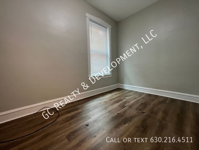 Building Photo - 4155 N Marmora Ave