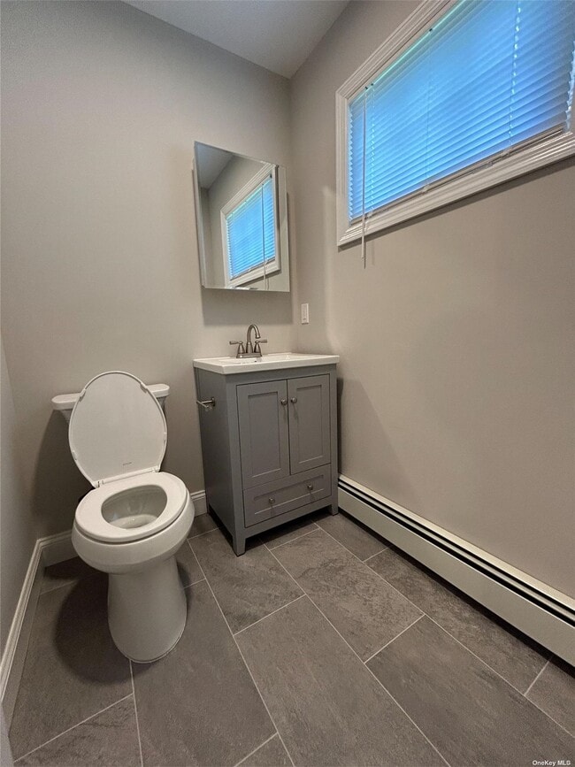 Building Photo - 30 Davison