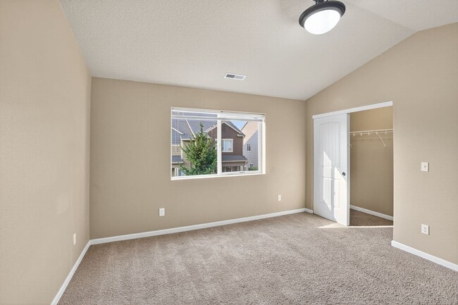Building Photo - 2550 Carson Loop
