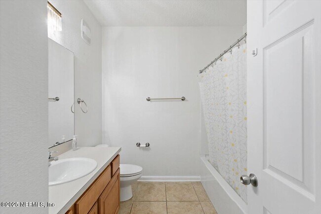 Building Photo - 2875 Golden Lake Loop