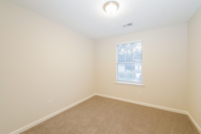 Building Photo - 4793 Northwood Hills Dr