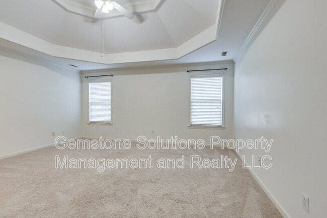 Building Photo - 1035 Watauga Ct