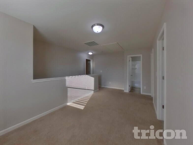 Building Photo - 741 Bo Run Dr