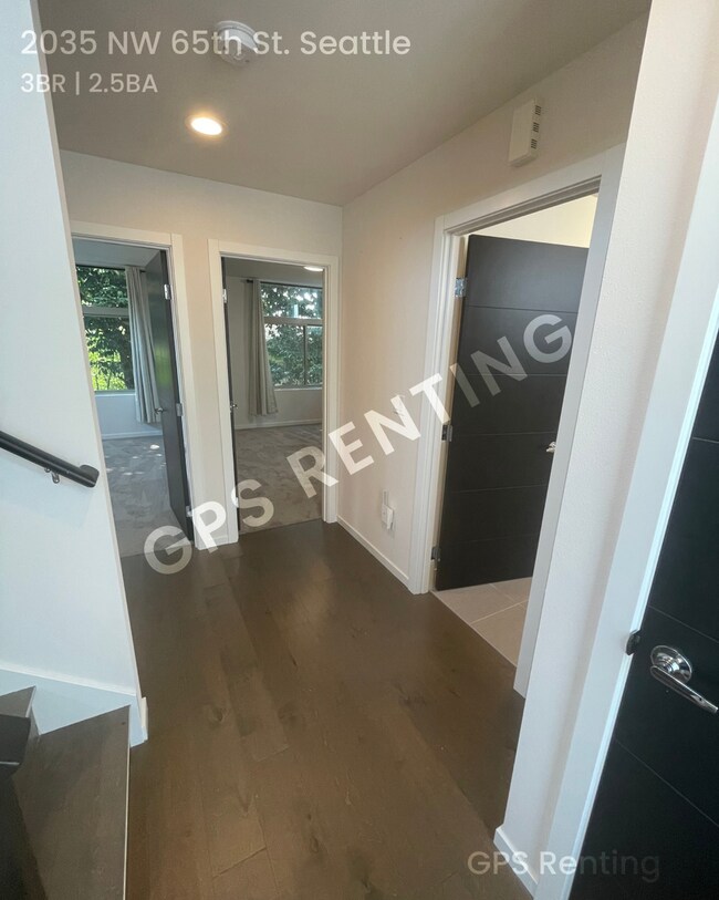 Building Photo - 2035 NW 65th St