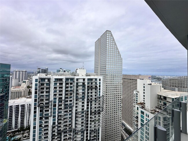 Building Photo - 300 Biscayne Blvd Way