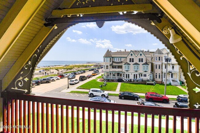 Building Photo - 6 Ocean Ave N