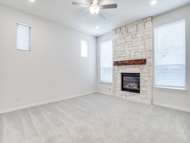Building Photo - 17751 Shumard Oak Dr