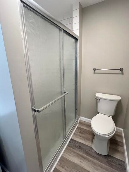 Building Photo - 381 Big Hill Rd