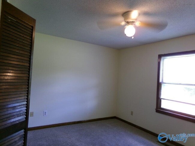 Building Photo - 151 Butch Cir